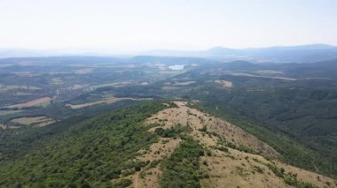 Rudina Dağı, Pernik Bölgesi, Bulgaristan 'ın İnanılmaz Yaz Manzarası