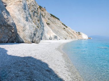 Lalaria Beach, Sporades, Thessaly, Yunanistan yakınlarındaki Skiathos Adası Sahil Çizgisi Panoraması