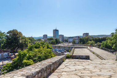 NIS, SERBIA - 21 Eylül 2025: Sırbistan 'ın Niş kentinin şaşırtıcı Panoraması