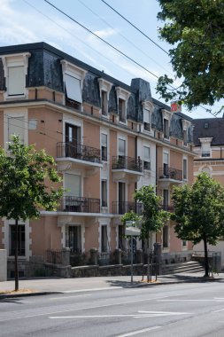 LAUSANNE, SWitzERLAND - 18 Haziran 2023: Tipik Lozan şehri, Vaud Kantonu, İsviçre