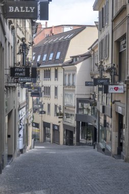 LAUSANNE, SWitzERLAND - 18 Haziran 2023: Tipik Lozan şehri, Vaud Kantonu, İsviçre