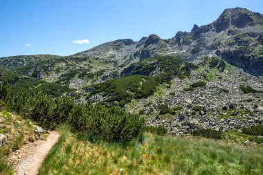 Rila Dağı inanılmaz manzara yakın korkunç göl, Bulgaristan