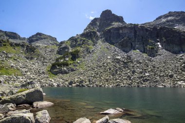 Rila Dağı inanılmaz manzara yakın korkunç göl, Bulgaristan
