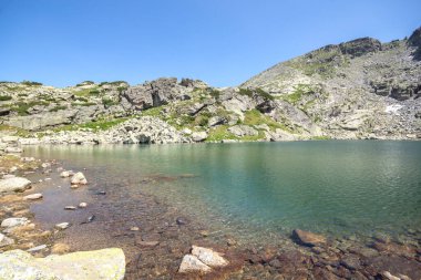 Rila Dağı inanılmaz manzara yakın korkunç göl, Bulgaristan