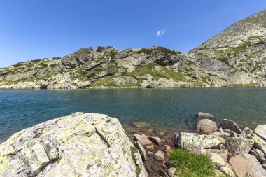 Rila Dağı inanılmaz manzara yakın korkunç göl, Bulgaristan
