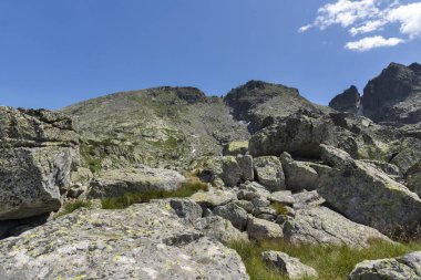 Rila Dağı inanılmaz manzara yakın korkunç göl, Bulgaristan