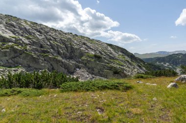 Rila Dağı inanılmaz manzara yakın korkunç göl, Bulgaristan