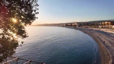Nazik, FRANCE - 25 Ocak 2024: Nice, Provence Alpes-Cote d 'Azur, Fransa Kıyı Caddesi Panoraması
