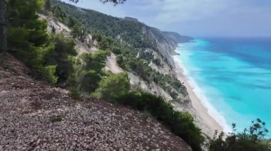Yunanistan 'ın İyon Adaları' ndaki Egremni Sahili yakınlarındaki Lefkada Sahili 'nin Muhteşem Panoraması