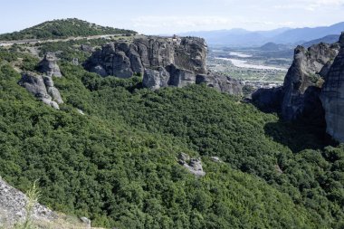 Meteora Manastırları, Teselya, Yunanistan 'ın Bahar Panoramik Manastırı