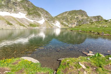 Bulgaristan 'ın Yedi Rila Gölü yakınlarındaki Rila Dağı' nın Şaşırtıcı Panoraması
