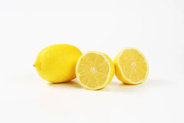 Fresh Lemons One Whole Two Halves — Stock Photo, Image