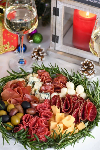 Delicacy Assorted Appetizer Platter Salami Cheese Parma Ham Olives Original — Stock Photo, Image