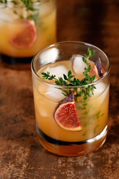Bourbon Sour Cocktail Med Fikon Kryddor Citronsaft Och Sirap Lätt — Stockfoto
