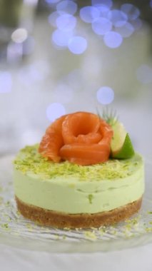 Somonlu Avokado Timbali