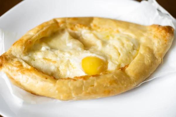Adjarian Khachapuri White Plate Traditional Georgian Dish Cheese Chicken Egg — Stock Photo, Image