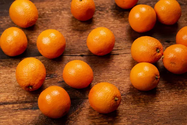 Oranges Wooden Background Lots Citrus Fruits Lie Fruit Background Diet — Fotografia de Stock