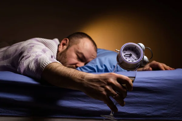 Man Alcoholism Get Drunk Alcohol Oversleep Alarm Clock Concept Hangover — Photo