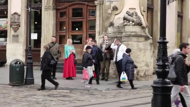 Lvov Ukrayna Eylül 2023 Bir Grup Insan Şehir Sokaklarında Milli — Stok video