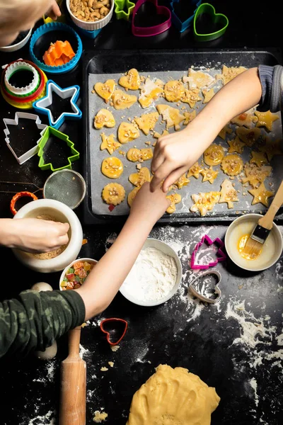 Making Cookies Children Cookies Different Shapes Laid Out Baking Tray — Stock Photo, Image
