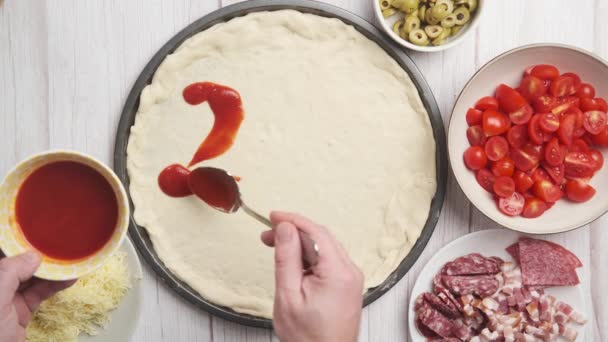 Vue 2024 Écrite Main Sur Pâte Pizza Une Délicieuse Façon — Video