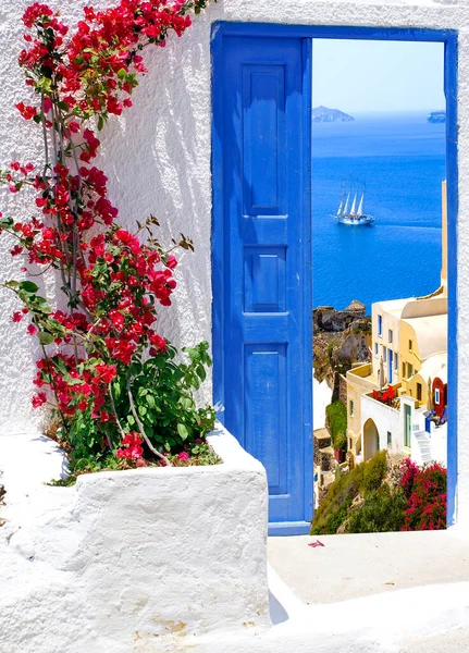 Traditionelle Architektur Des Oia Dorfes Auf Der Insel Santorini Griechenland lizenzfreie Stockfotos