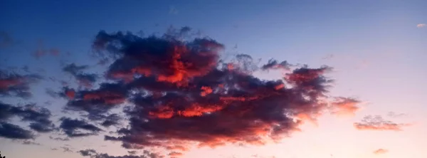 Gorgeous Twilight Sky Cloud Morning Background Image — Stock Photo, Image