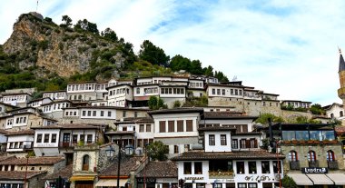 Berat, Arnavutluk 11 Kasım 2024. Berat kasabası. Arnavutluk, Avrupa 'da. Seyahat konsepti teması.