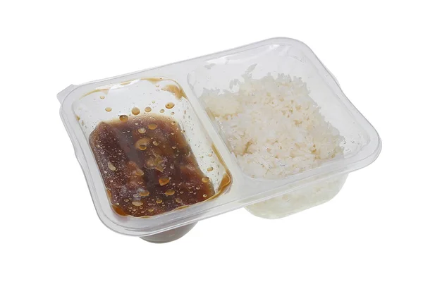 패스트푸드 바스카 닭고기를 소스에 넣는다 식기세척기에 음식을 흰색으로 플라스틱 — 스톡 사진