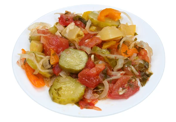 Hausgemachter Salat Aus Eingelegtem Gemüse Isoliert Auf Weißem Makro — Stockfoto
