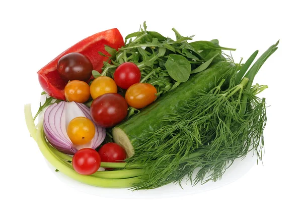 Verduras Frescas Salada Pepino Tomate Cebola Ervas Isolado Branco — Fotografia de Stock