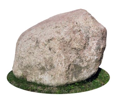 Büyük granit taş, yeşil çimlerin üzerinde, beyaz çimlerin üzerinde.