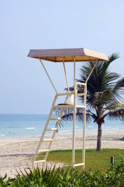 Deniz kıyısındaki Meta Cankurtaran Karakolu