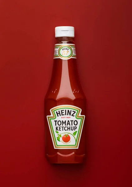 Londres Reino Unido Abril 2023 Botella Ketchup Original Tomate Heinz —  Fotos de Stock