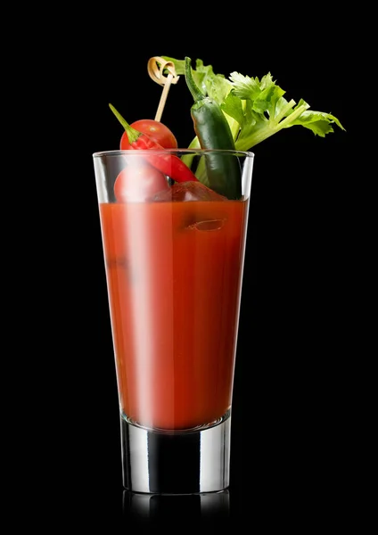 Bloody Mary Cocktail Vodka Jus Tomate Renommée Mondiale Sur Noir — Photo