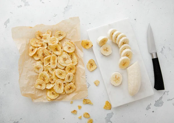Fresh Banana Baked Crunchy Chips Snack Light Kitchen Background Knife — Stock Photo, Image