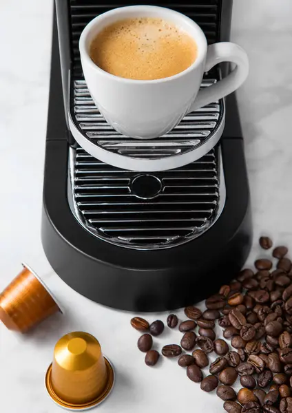 White Coffee Cup Home Espresso Machine Coffee Capsules White Marble — Stock Photo, Image
