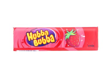 LONDON, İngiltere - 09 ARALIK 2024 Hubba Bubba Çilek aromalı orijinal sakız.