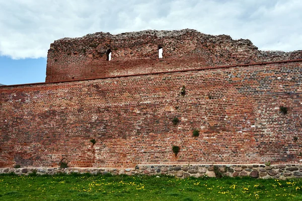 Polonya Nın Torun Kentindeki Tuğladan Savunma Duvarları Olan Bir Ortaçağ — Stok fotoğraf