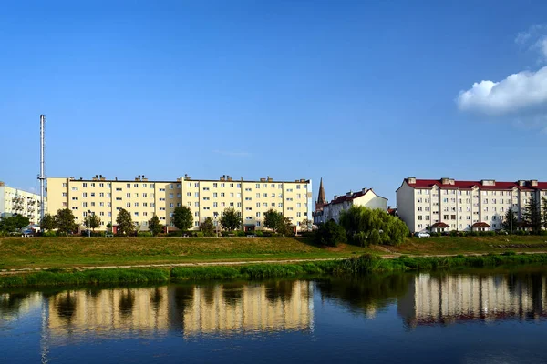 Polonya Nın Skwierzyna Kentindeki Warta Nehri Ndeki Konutlar — Stok fotoğraf