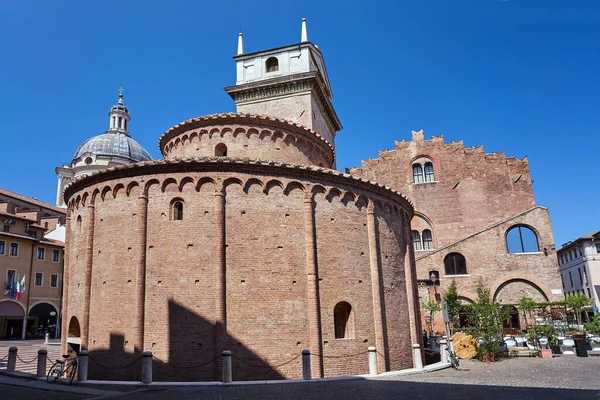 Medieval Historic Romanesque Church Rotonda San Lorenzo City Mantua Italy —  Fotos de Stock