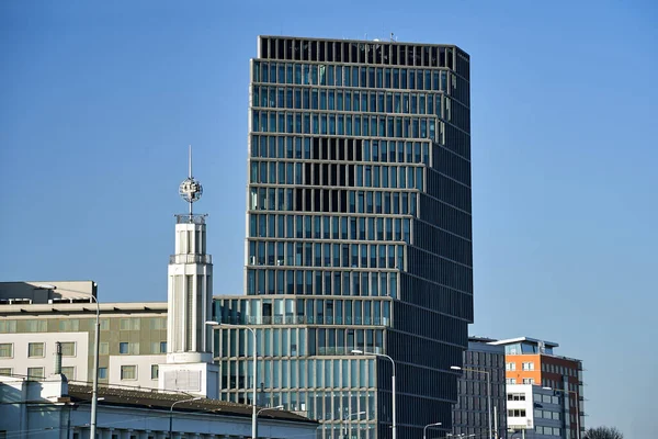 Fachada Vidro Concreto Edifício Moderno Poznan Polônia — Fotografia de Stock