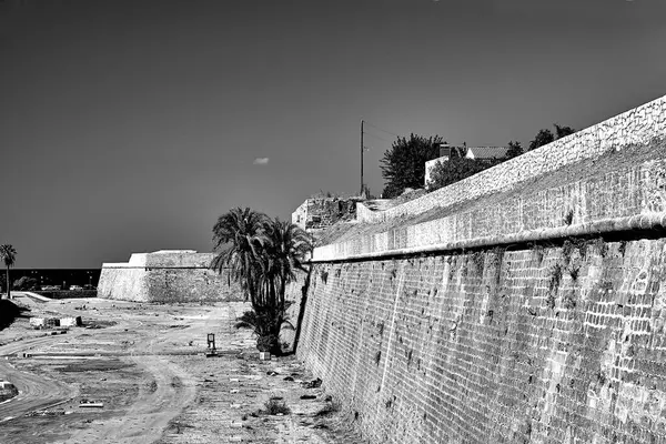Foso Fortificaciones Piedra Fortaleza Veneciana Ciudad Rethymno Isla Creta Grecia —  Fotos de Stock