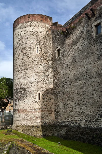 Zdi Věže Středověkého Castella Ursina Městě Catania Ostrově Sicílie Itálie — Stock fotografie