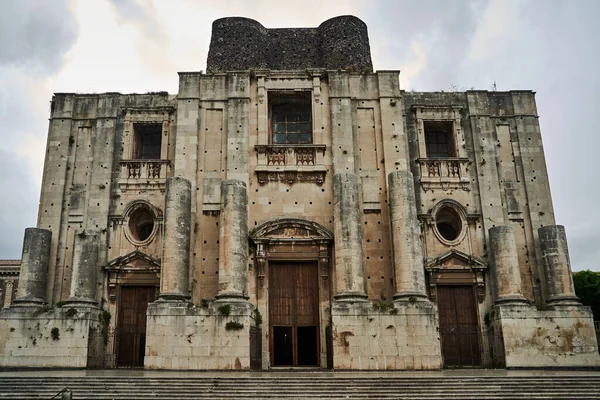 Façade Inachevée Monastère Bénédictin Historique San Nicolo Arena Dans Ville — Photo