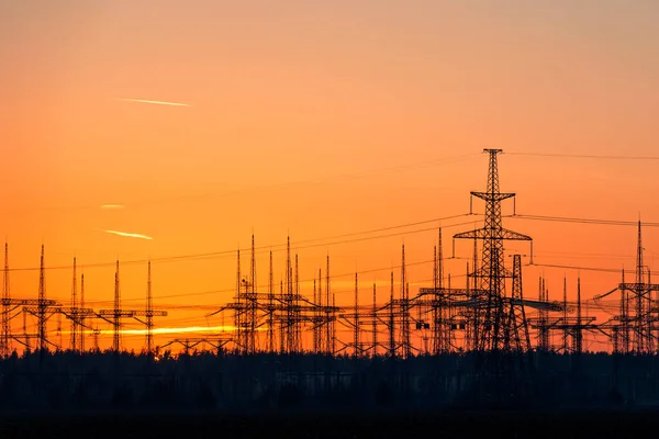 Silhouette Linee Elettriche Sottostazione Contro Tramonto Crisi Energetica Ucraina — Foto Stock