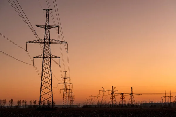 Kraftledningar Och Transformatorstation Mot Natthimlen Ukrainas Energisystem Fara Det Ryska — Stockfoto