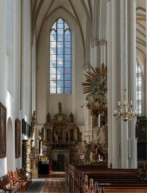 Altar and organ in the Sankt Marienkirche at Alexanderplatz, Berlin, Germany