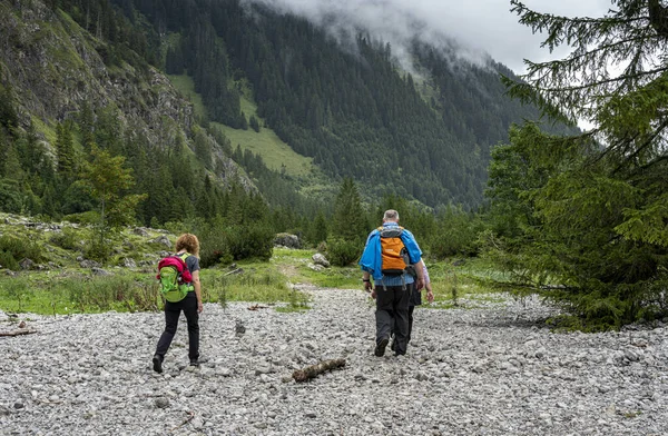Wandelaars Het Tiroolse Gebergte Vilsalpsee Tirol Oostenrijk — Stockfoto