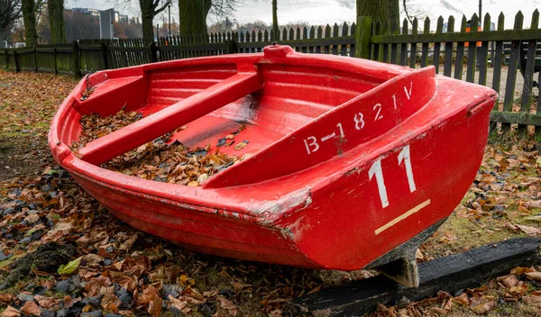 Червоний Старий Човен Берлін Зародок — стокове фото